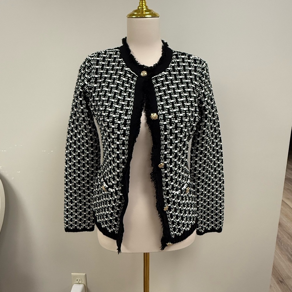 Tahari Black & White Tweed Knit Jacket - Gold Crest Buttons - XS